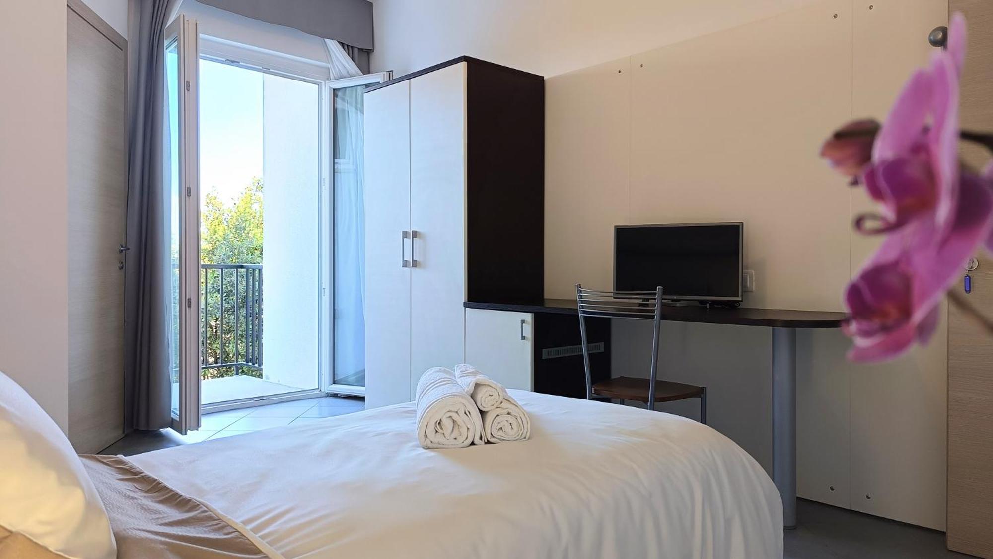 Lido Rooms & Apartments リド・ディ・フェルモ エクステリア 写真