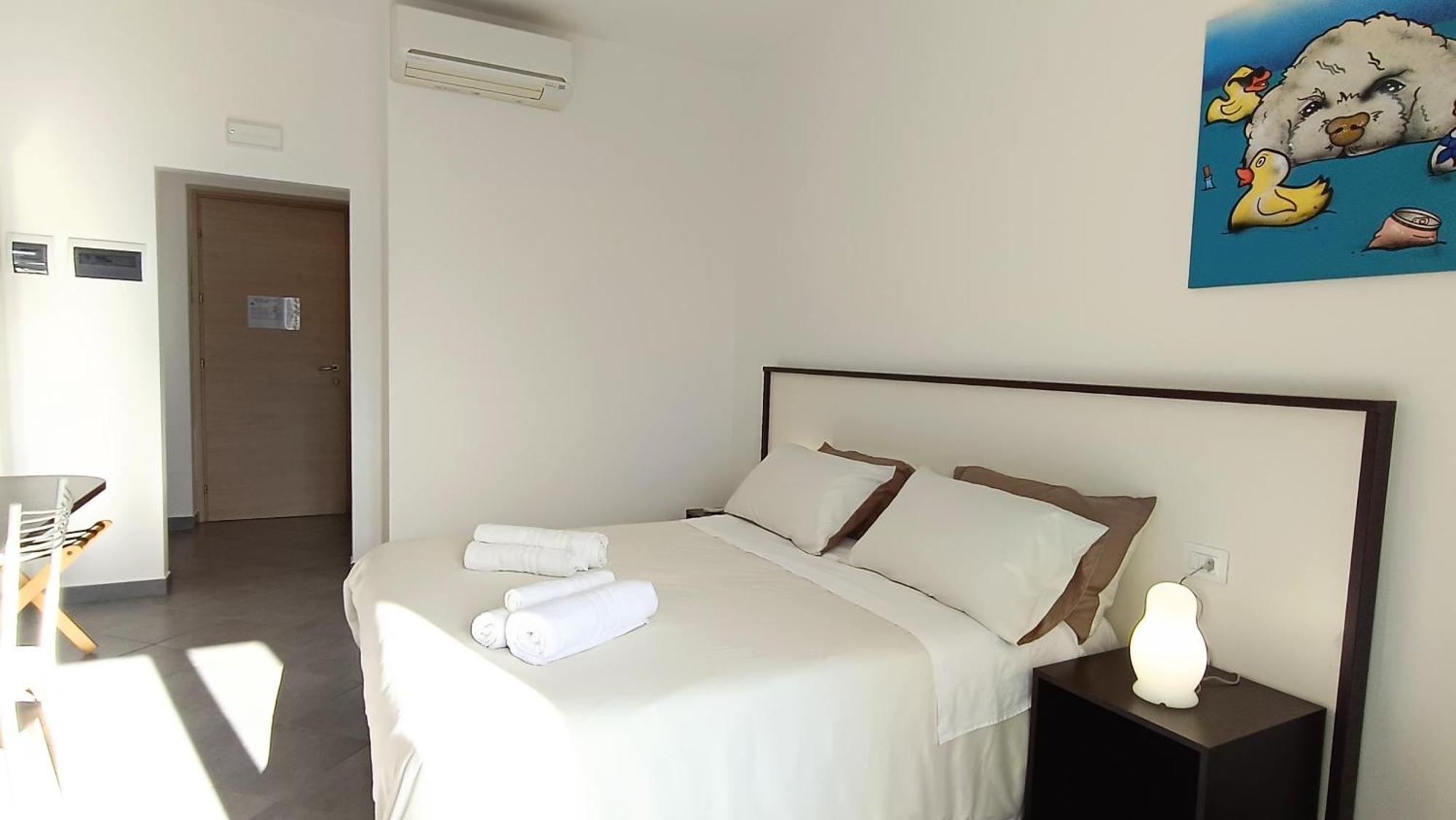 Lido Rooms & Apartments リド・ディ・フェルモ エクステリア 写真