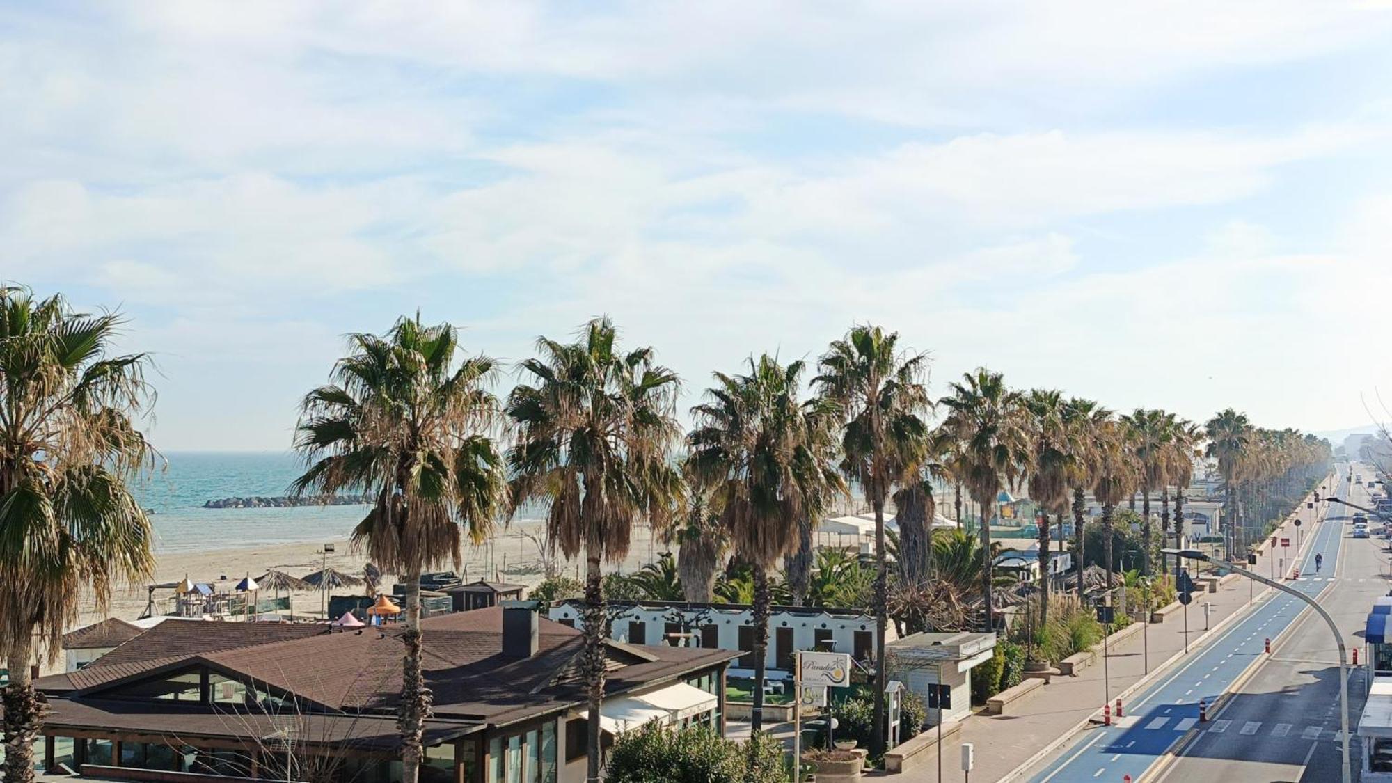 Lido Rooms & Apartments リド・ディ・フェルモ エクステリア 写真