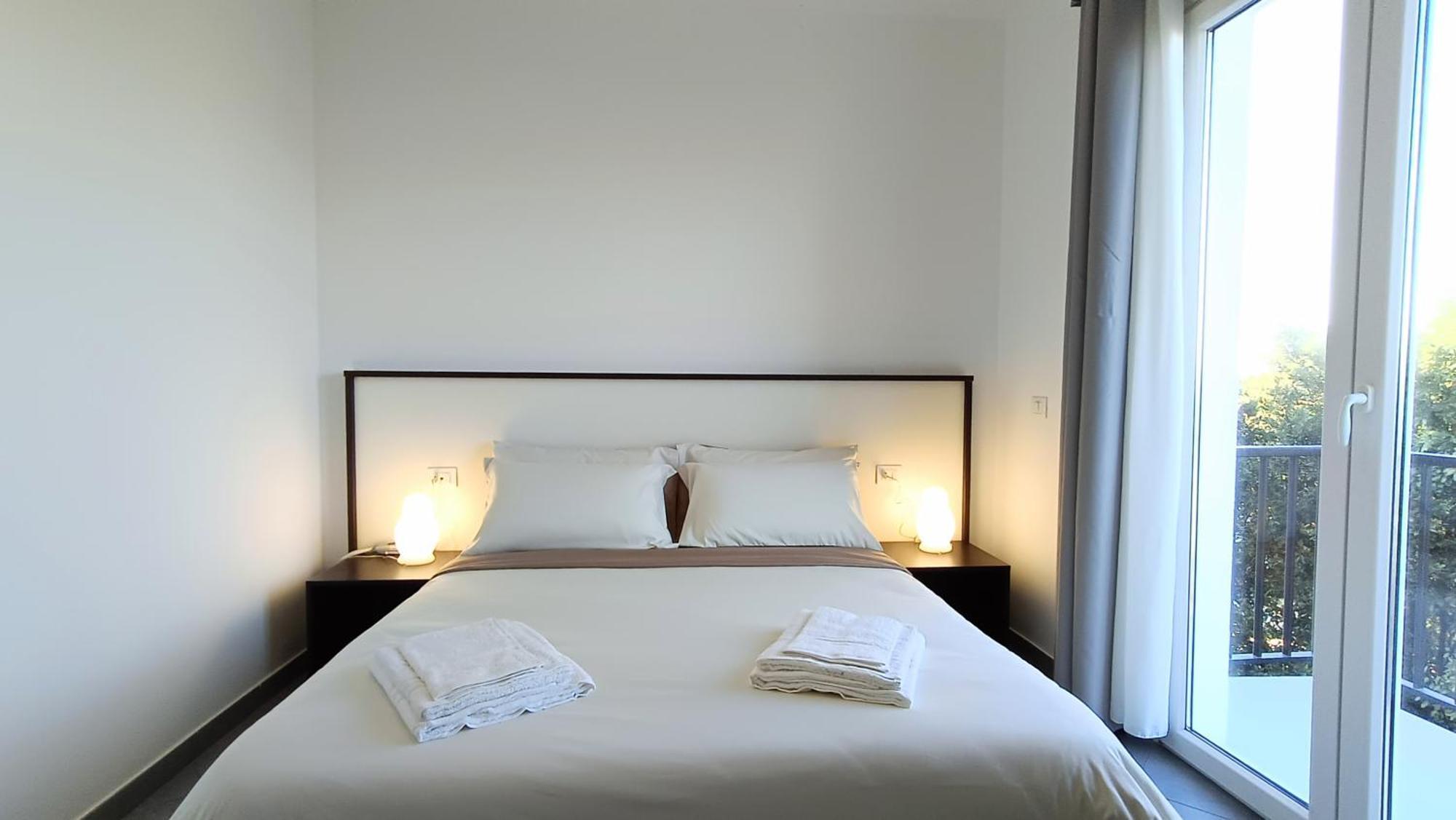 Lido Rooms & Apartments リド・ディ・フェルモ エクステリア 写真